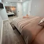 Lovely 1-Bedroom Apartment With Free Parking