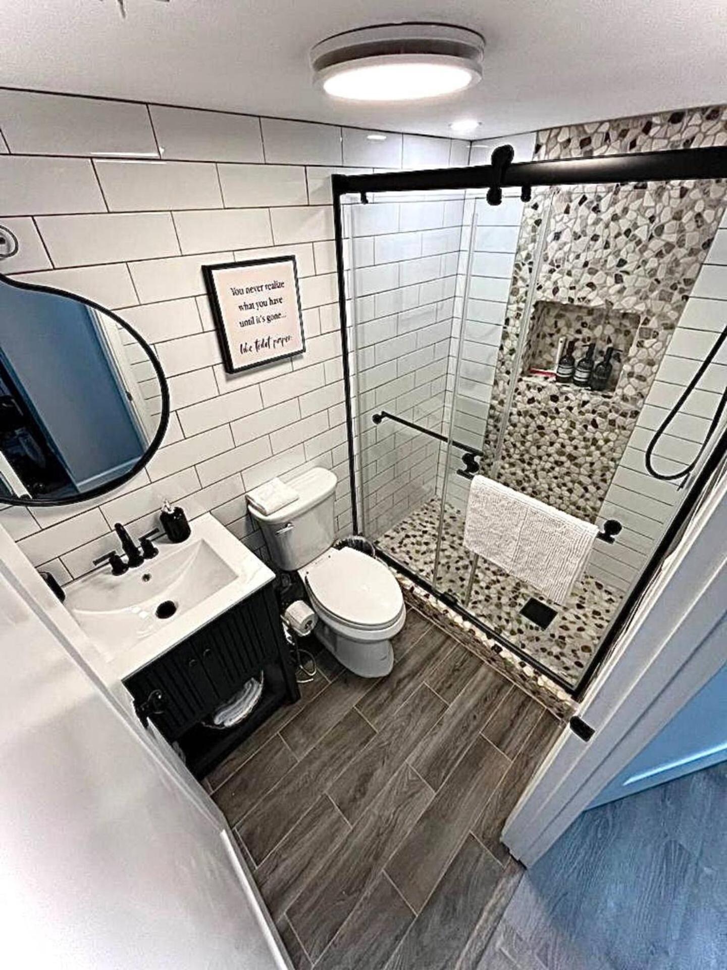 Lovely 1-bedroom With Free Parking